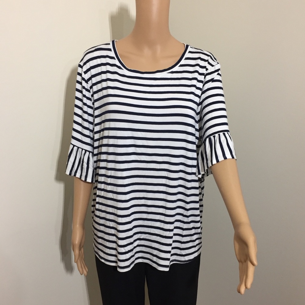 NWT Green Envelope  || woman’s Los Angeles striped ruffle sleeves top size 1Xl